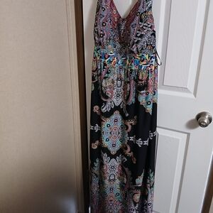 New Directions Black and Multicolor Maxi Dress